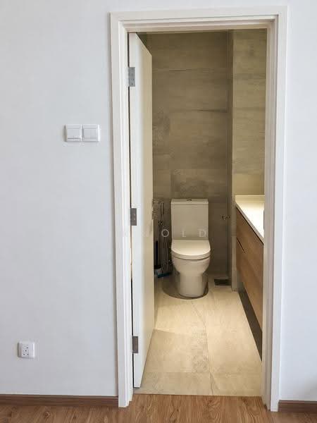 The Oxley, 9 Oxley Rise, Orchard / River Valley, 1 Bedroom, 549 sqft, Apartment For Sale, by Arnold Wee, 500258000 - Bathroom - PropertyGuru.com.sg