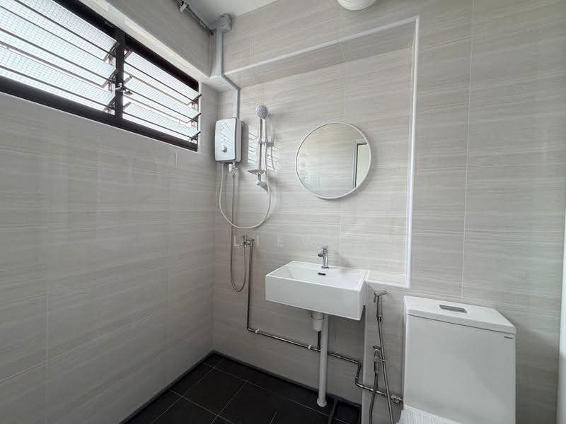 487A Tampines Avenue 9, 487A Tampines Avenue 9, Pasir Ris / Tampines, 3 Bedrooms, 1,173 sqft, HDB Flat For Rent, by Liew Derrick, 500258008 - Bathroom - PropertyGuru.com.sg