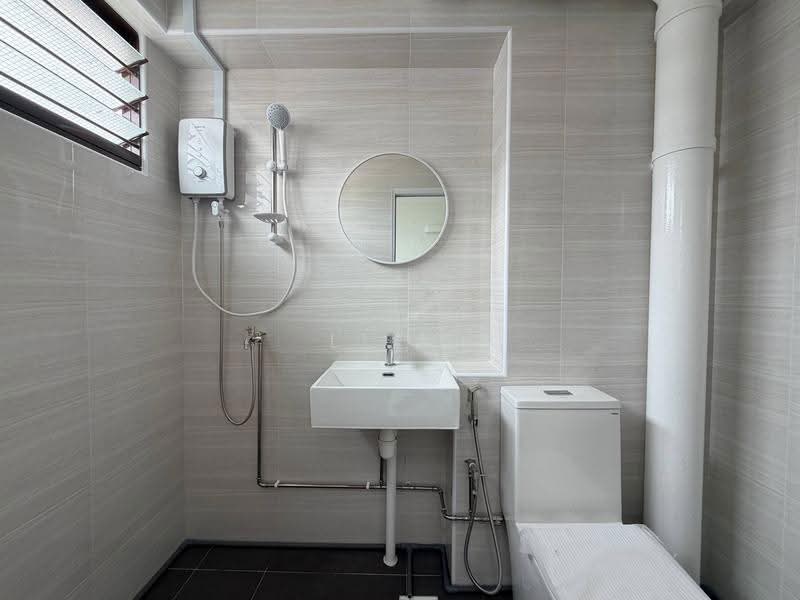 487A Tampines Avenue 9, 487A Tampines Avenue 9, Pasir Ris / Tampines, 3 Bedrooms, 1,173 sqft, HDB Flat For Rent, by Liew Derrick, 500258008 - Bathroom - PropertyGuru.com.sg
