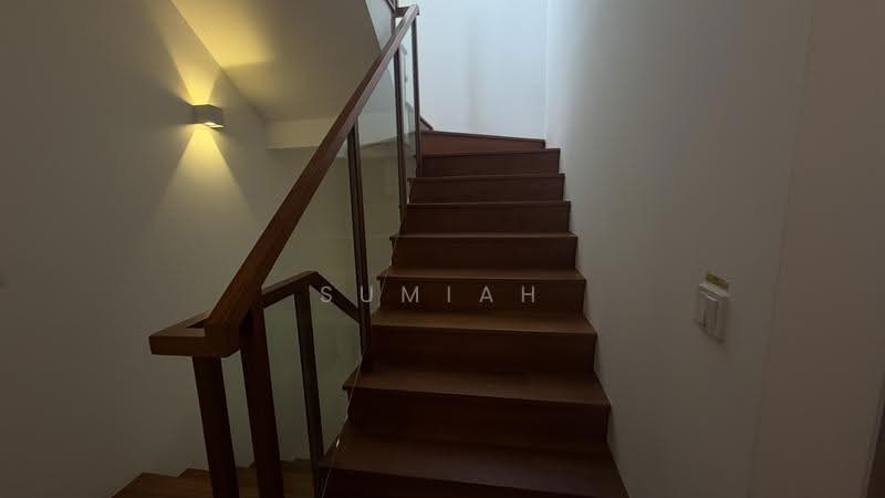Near Tan Kah Kee MRT, Tanglin / Holland / Bukit Timah, 5 Bedrooms, 3,154 sqft, Cluster House For Sale, by Sumiah Buang, 500258012 - PropertyGuru.com.sg