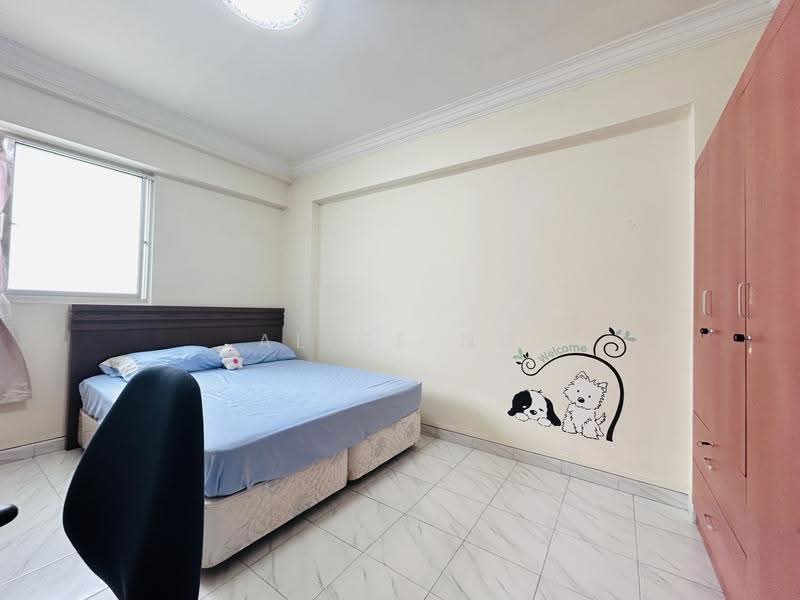 443 Tampines Street 43, 443 Tampines Street 43, Pasir Ris / Tampines, Room Rental, 120 sqft, HDB Flat For Rent, by Alice Ng 黄素芳, 500258013 - Bedroom - PropertyGuru.com.sg