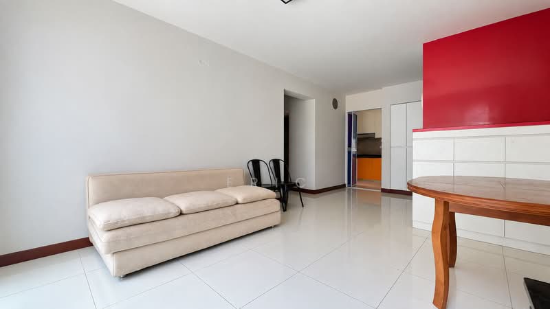 476B Upper Serangoon View, 476B Upper Serangoon View, Hougang / Punggol / Sengkang, 3 Bedrooms, 990 sqft, HDB Flat For Sale, by Eric Yeo, 500258028 - Living Room - PropertyGuru.com.sg