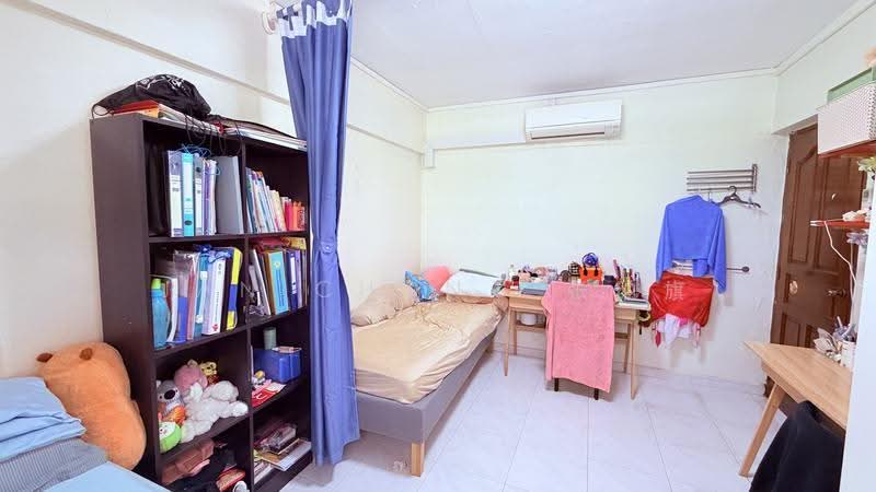 167 Bukit Batok West Avenue 8, 167 Bukit Batok West Avenue 8, Dairy Farm / Bukit Panjang / Choa Chu Kang, 2 Bedrooms, 796 sqft, HDB Flat For Sale, by Jan Chong 张纳旗, 500258048 - Bedroom - PropertyGuru.com.sg