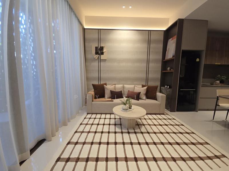 Parksuites, 18 Holland Grove Road, Tanglin / Holland / Bukit Timah, 2 Bedrooms, 786 sqft, Condominium For Sale, by Phylicia Hoe, 500258052 - Living Room - PropertyGuru.com.sg
