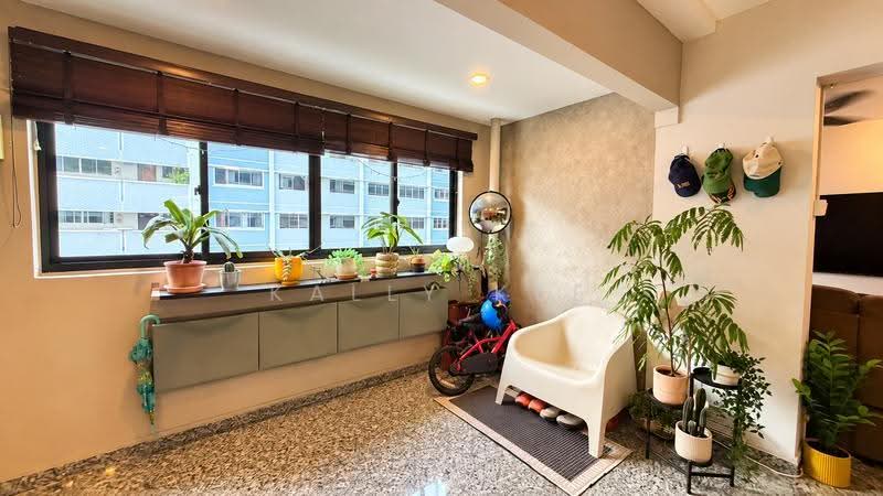 873 Tampines Street 84, 873 Tampines Street 84, Pasir Ris / Tampines, 3 Bedrooms, 1,302 sqft, HDB Flat For Sale, by Kally Kee, 500258057 - Living Room - PropertyGuru.com.sg