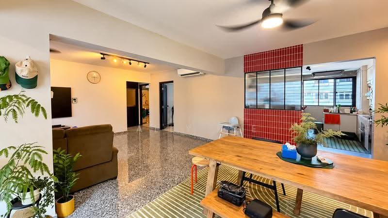 873 Tampines Street 84, 873 Tampines Street 84, Pasir Ris / Tampines, 3 Bedrooms, 1,302 sqft, HDB Flat For Sale, by Kally Kee, 500258057 - Living Room - PropertyGuru.com.sg