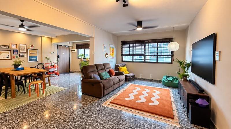873 Tampines Street 84, 873 Tampines Street 84, Pasir Ris / Tampines, 3 Bedrooms, 1,302 sqft, HDB Flat For Sale, by Kally Kee, 500258057 - Living Room - PropertyGuru.com.sg