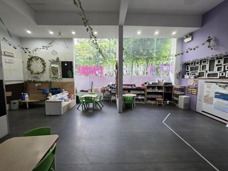 EPL Building, 1100 Lower Delta Road, Alexandra / Commonwealth, 1,700 sqft, Light Industrial (B1) For Rent, by Adeline Lau Li Fang, 500258066 - CommercialGuru.com.sg