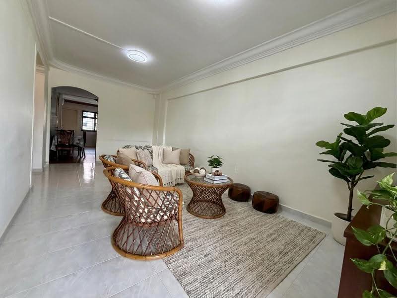 425 Ang Mo Kio Avenue 3, 425 Ang Mo Kio Avenue 3, Ang Mo Kio / Bishan / Thomson, 2 Bedrooms, 721 sqft, HDB Flat For Rent, by Nicole Teo, 500258090 - Living Room - PropertyGuru.com.sg