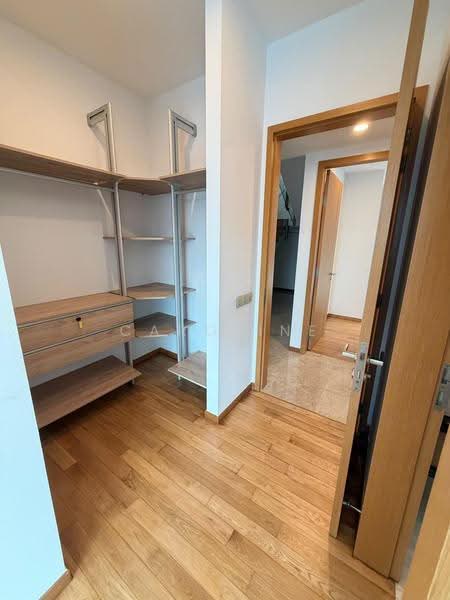 Marina Bay Residences, 18 Marina Boulevard, Boat Quay / Raffles Place / Marina, 5 Bedrooms, 3,973 sqft, Condominium For Rent, by Caroline Lu Rui Qi, 500258110 - Corridor - PropertyGuru.com.sg