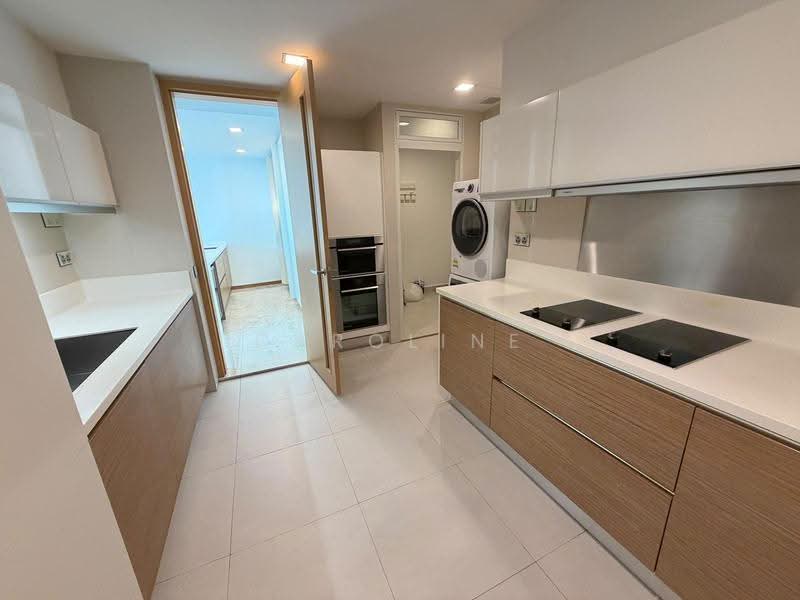 Marina Bay Residences, 18 Marina Boulevard, Boat Quay / Raffles Place / Marina, 5 Bedrooms, 3,973 sqft, Condominium For Rent, by Caroline Lu Rui Qi, 500258110 - Kitchen - PropertyGuru.com.sg