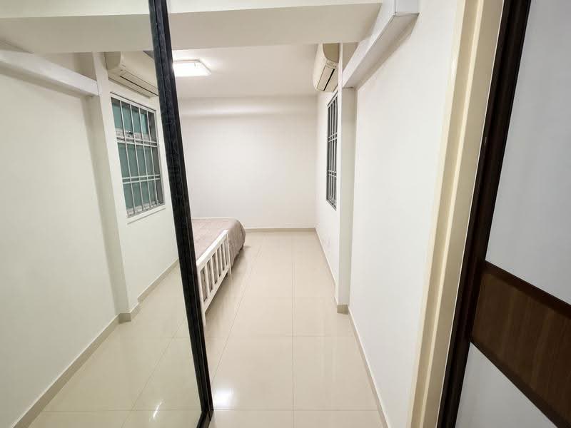 38D Bendemeer Road, 38D Bendemeer Road, Balestier / Toa Payoh, 3 Bedrooms, 990 sqft, HDB Flat For Sale, by Kevin Ng, 500258117 - Bedroom - PropertyGuru.com.sg