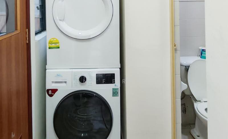 East Meadows, 32 Tanah Merah Kechil Road, Bedok / Upper East Coast, Room Rental, 120 sqft, Condominium For Rent, by Jennifer Goh, 500258118 - Bathroom - PropertyGuru.com.sg