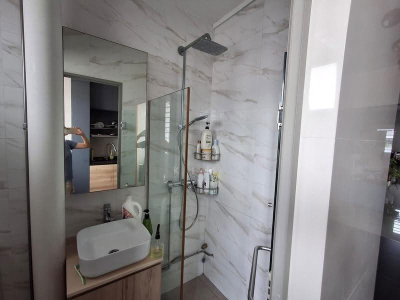 206 Choa Chu Kang Central, 206 Choa Chu Kang Central, Dairy Farm / Bukit Panjang / Choa Chu Kang, Room Rental, 120 sqft, HDB Flat For Rent, by Kim Zhuang, 500258123 - Bathroom - PropertyGuru.com.sg