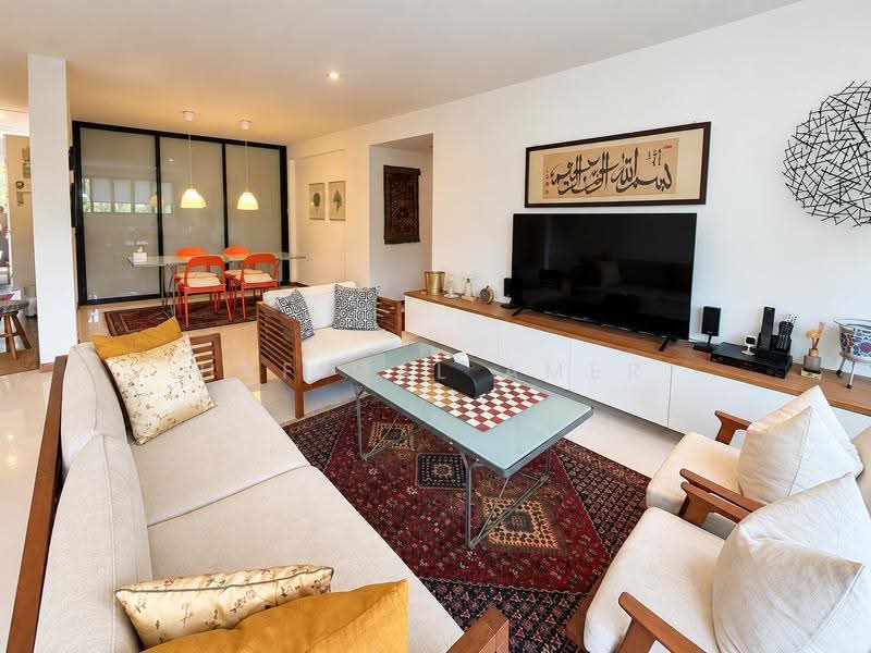266 Bukit Batok East Avenue 4, 266 Bukit Batok East Avenue 4, Dairy Farm / Bukit Panjang / Choa Chu Kang, 3 Bedrooms, 1,119 sqft, HDB Flat For Sale, by Hafiqal Amer, 500258138 - Living Room - PropertyGuru.com.sg