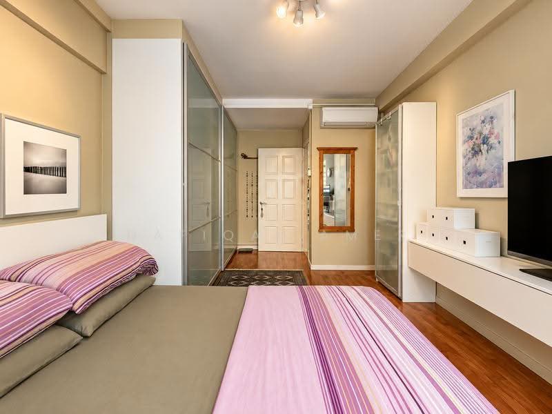 266 Bukit Batok East Avenue 4, 266 Bukit Batok East Avenue 4, Dairy Farm / Bukit Panjang / Choa Chu Kang, 3 Bedrooms, 1,119 sqft, HDB Flat For Sale, by Hafiqal Amer, 500258138 - Master Bedroom - PropertyGuru.com.sg