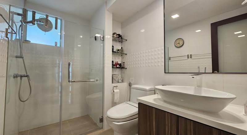 Southaven II, 33 Hindhede Walk, Clementi Park / Upper Bukit Timah, 3 Bedrooms, 1,302 sqft, Condominium For Sale, by Carol Phui, 500258146 - Bathroom - PropertyGuru.com.sg