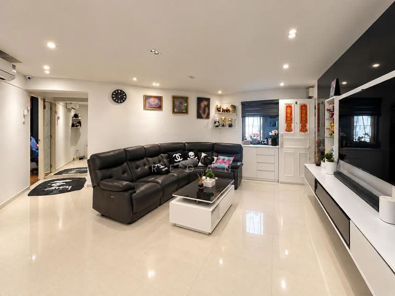 52 Kent Road, 52 Kent Road, Farrer Park / Serangoon Rd, 3 Bedrooms, 1,001 sqft, HDB Flat For Sale, by Regan Lim 林鉦桀, 500258152 - Living Room - PropertyGuru.com.sg