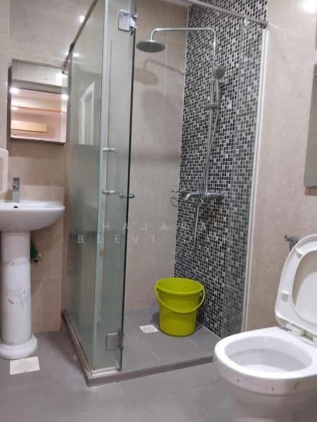 Pasir Panjang road, Alexandra / Commonwealth, Room Rental, 105 sqft, Corner Terrace For Rent, by Hajara Beevi Oak, 500258172 - PropertyGuru.com.sg