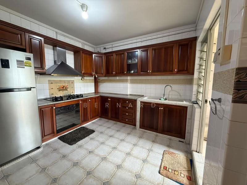 911 Hougang Street 91, 911 Hougang Street 91, Hougang / Punggol / Sengkang, 3 Bedrooms, 990 sqft, HDB Flat For Sale, by Bernard Chua, 500258185 - Kitchen - PropertyGuru.com.sg