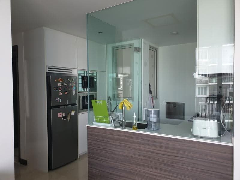 eCO, 281 Bedok South Avenue 3, Bedok / Upper East Coast, 2 Bedrooms, 861 sqft, Condominium For Rent, by Jimmy Phua Yian Tong, 500258200 - Kitchen - PropertyGuru.com.sg