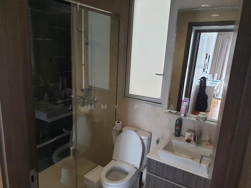 eCO, 281 Bedok South Avenue 3, Bedok / Upper East Coast, 2 Bedrooms, 861 sqft, Condominium For Rent, by Jimmy Phua Yian Tong, 500258200 - Bathroom - PropertyGuru.com.sg
