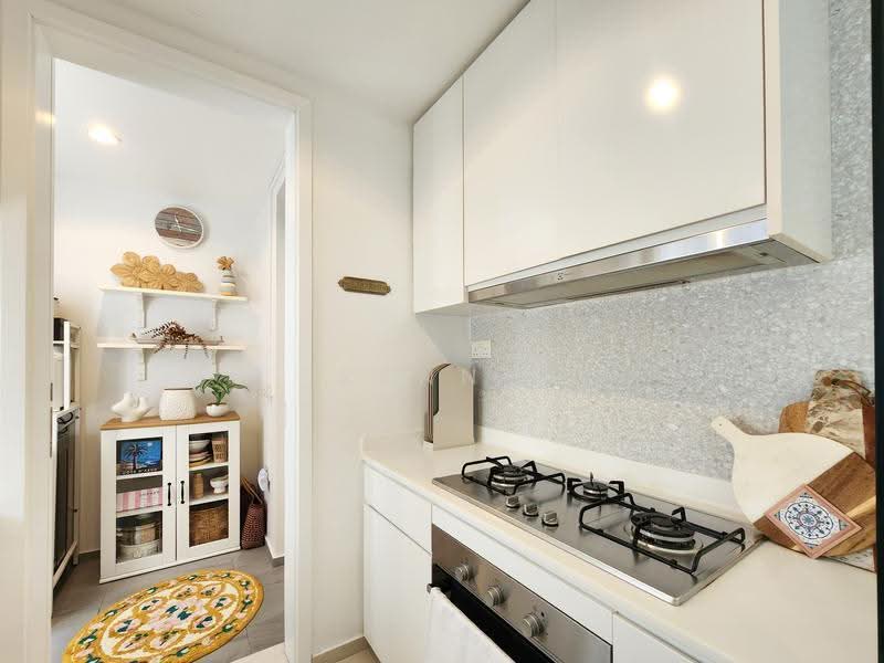 Riverbank at Fernvale, 17 Fernvale Close, Seletar / Yio Chu Kang, 5 Bedrooms, 1,389 sqft, Condominium For Sale, by Kenny Lim (林格徵), 500258201 - Wet Kitchen - PropertyGuru.com.sg