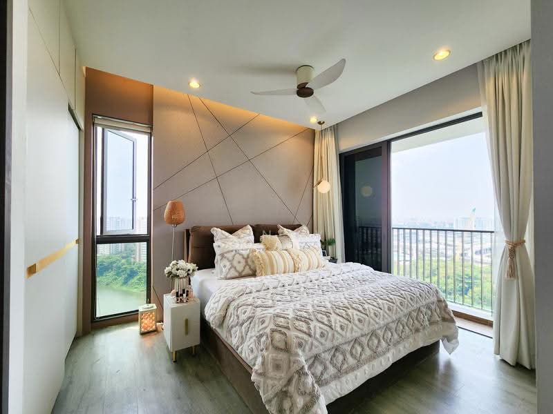 Riverbank at Fernvale, 17 Fernvale Close, Seletar / Yio Chu Kang, 5 Bedrooms, 1,389 sqft, Condominium For Sale, by Kenny Lim (林格徵), 500258201 - Master Bedroom - PropertyGuru.com.sg