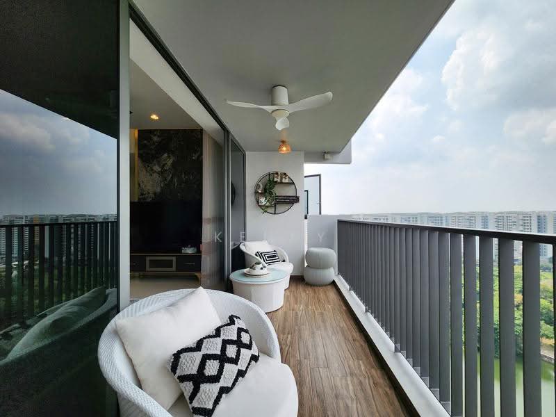 Riverbank at Fernvale, 17 Fernvale Close, Seletar / Yio Chu Kang, 5 Bedrooms, 1,389 sqft, Condominium For Sale, by Kenny Lim (林格徵), 500258201 - Balcony - PropertyGuru.com.sg