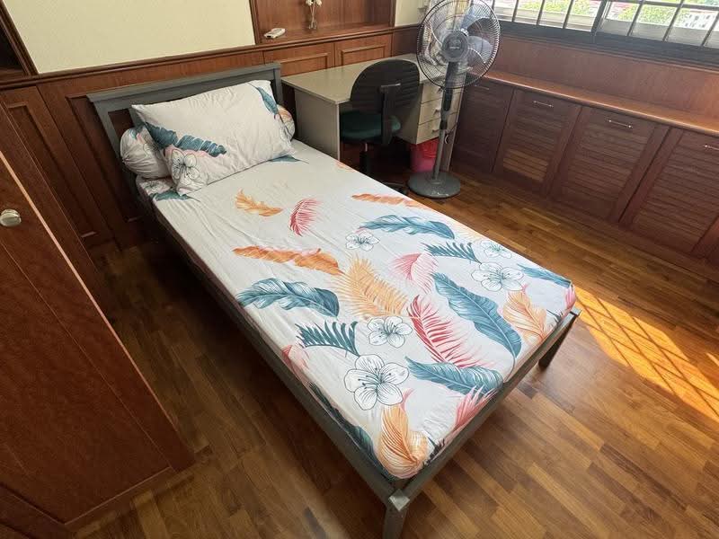 122 Kim Tian Road, 122 Kim Tian Road, Alexandra / Commonwealth, Room Rental, 100 sqft, HDB Flat For Rent, by Amber Neo, 500258202 - Bedroom - PropertyGuru.com.sg