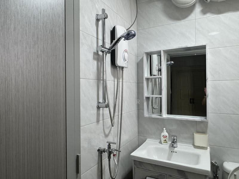 122 Kim Tian Road, 122 Kim Tian Road, Alexandra / Commonwealth, Room Rental, 100 sqft, HDB Flat For Rent, by Amber Neo, 500258202 - Bathroom - PropertyGuru.com.sg