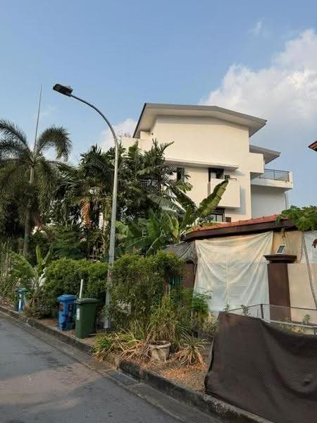 Lentor Villas, Lentor Street, Mandai / Upper Thomson, 6 Bedrooms, 8,000 sqft, Corner Terrace For Sale, by Jean Lee, 500258208 - Exterior - PropertyGuru.com.sg
