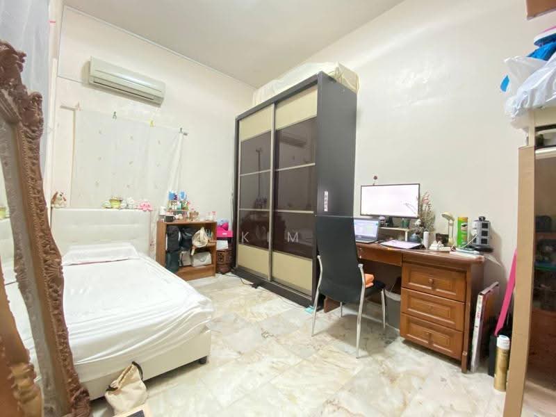 Guillemard road, Eunos / Geylang / Paya Lebar, 4 Bedrooms, 2,400 sqft, Terraced House For Sale, by Kim Tham, 500258209 - Bedroom - PropertyGuru.com.sg
