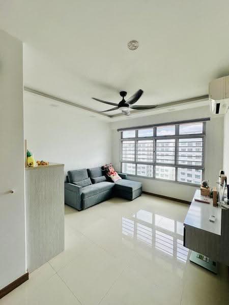 101A Canberra Street, 101A Canberra Street, Sembawang / Yishun, Room Rental, 120 sqft, HDB Flat For Rent, by Alice Ng 黄素芳, 500258226 - Living Room - PropertyGuru.com.sg