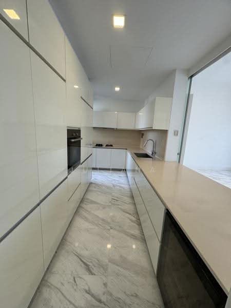 VIVA, 8 Suffolk Walk, Newton / Novena, 5 Bedrooms, 4,908 sqft, Condominium For Rent, by Juliana Ang, 500258245 - Kitchen - PropertyGuru.com.sg