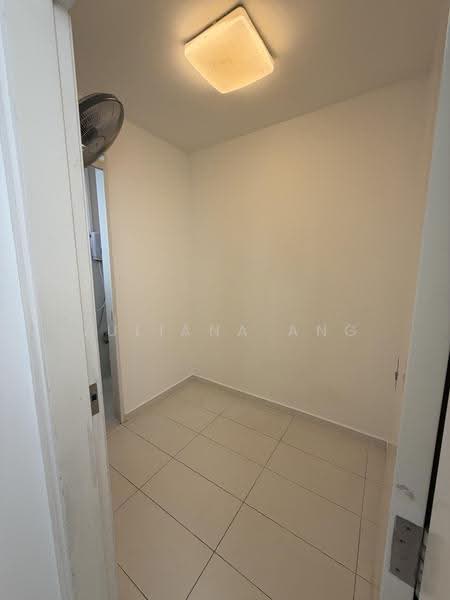 VIVA, 8 Suffolk Walk, Newton / Novena, 5 Bedrooms, 4,908 sqft, Condominium For Rent, by Juliana Ang, 500258245 - Helper Room en-suite - PropertyGuru.com.sg