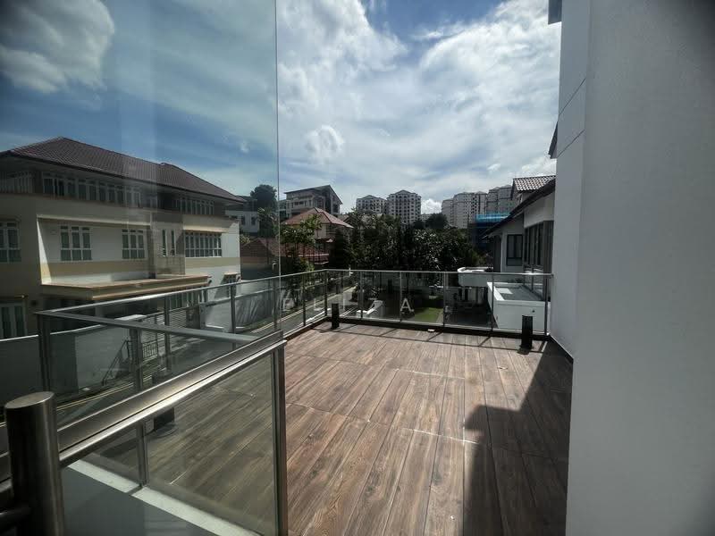 Detached at Stirling Road, Shepherds Drive, Merino Crescent, Queenstown, Alexandra / Commonwealth, 10+ Bedrooms, 9,000 sqft, Detached House For Sale, by Eliza Tan, 500258247 - Exterior - PropertyGuru.com.sg