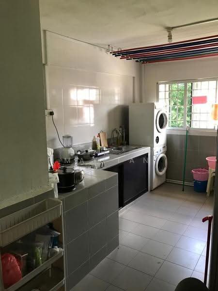 Block 338, Ang Mo Kio Ave 1, Street 32, Room Rental, 100 sqft, HDB Flat For Rent, by May Tan, 500258252 - Kitchen - PropertyGuru.com.sg