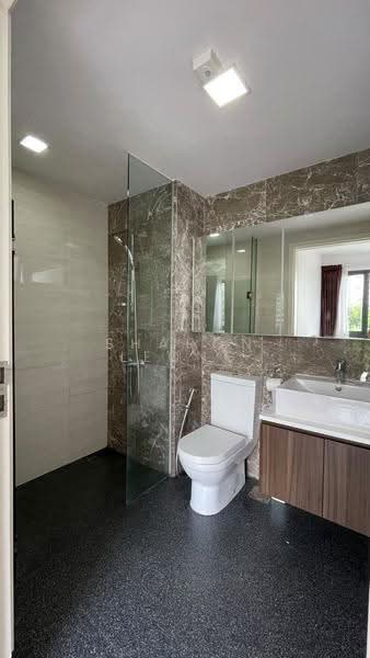 Riversound Residence, 5 Sengkang East Avenue, Hougang / Punggol / Sengkang, 2 Bedrooms, 753 sqft, Condominium For Sale, by Sharon Leong Suit LAN, 500258256 - Bathroom - PropertyGuru.com.sg