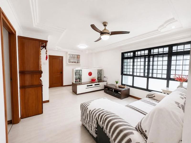 158C Rivervale Crescent, 158C Rivervale Crescent, Hougang / Punggol / Sengkang, 3 Bedrooms, 1,012 sqft, HDB Flat For Sale, by Gina Lim, 500258266 - Living Room - PropertyGuru.com.sg