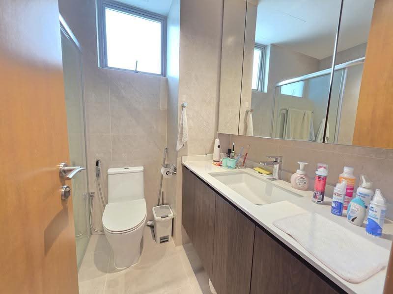 Amaryllis Ville, 20 Newton Road, Newton / Novena, 3 Bedrooms, 980 sqft, Condominium For Sale, by Ken Bong 黄慧锋, 500258273 - PropertyGuru.com.sg