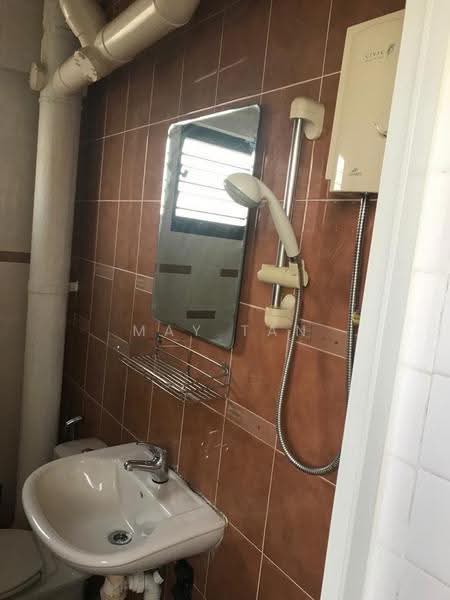 Blk 137, Bishan Street 12, Street 12, 2 Bedrooms, 500 sqft, HDB Flat For Rent, by May Tan, 500258275 - PropertyGuru.com.sg