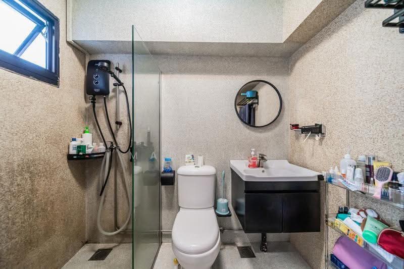 609 Bukit Panjang Ring Road, 609 Bukit Panjang Ring Road, Dairy Farm / Bukit Panjang / Choa Chu Kang, 3 Bedrooms, 969 sqft, HDB Flat For Sale, by Madeline Tay, 500258281 - Bathroom - PropertyGuru.com.sg