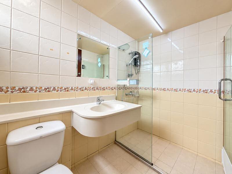 678D Jurong West Street 64, 678D Jurong West Street 64, Boon Lay / Jurong / Tuas, 3 Bedrooms, 1,184 sqft, HDB Flat For Sale, by Mandy Ng, 500258295 - Bathroom - PropertyGuru.com.sg