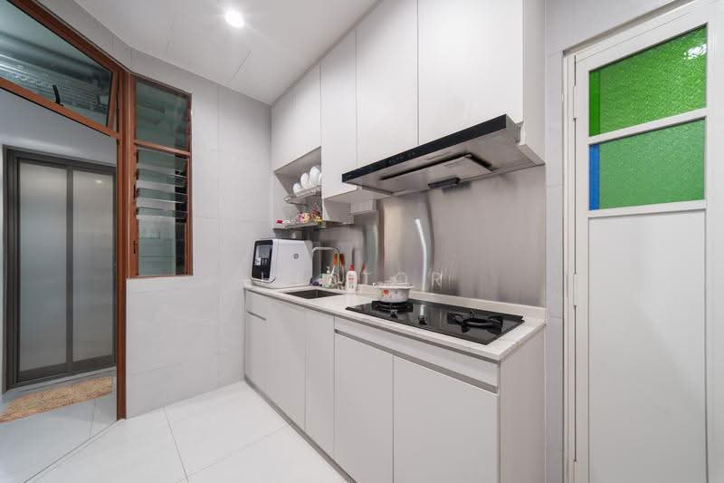 Seraya Breeze, 3 Seraya Road, East Coast / Marine Parade, 4 Bedrooms, 1,281 sqft, Apartment For Sale, by Hector Au, 500258309 - Kitchen - PropertyGuru.com.sg