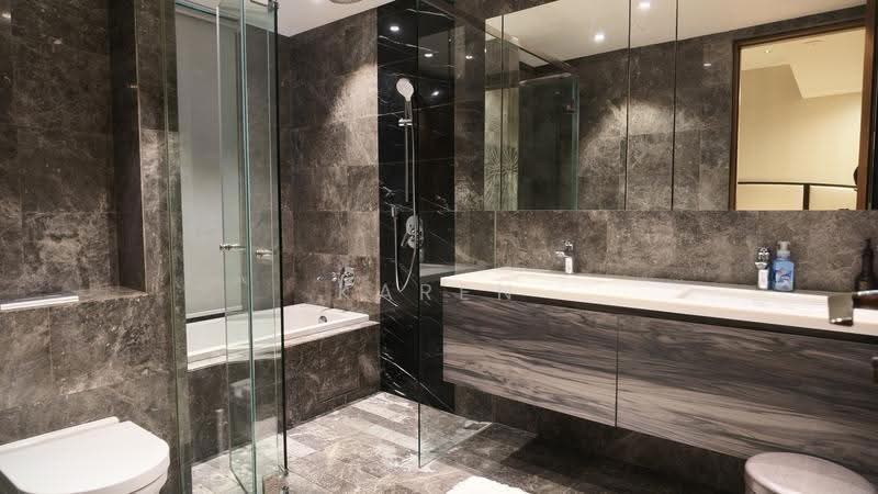 Renovated 3.5+B Storey Corner Terrace near Beauty World MRT & 1KM to Pei Hwa/Bt Timah Primary, Eng Kong Terrace, Lorong Kismis, Upper Toh Tuck Terrace, Clementi Park / Upper Bukit Timah, 5 Bedrooms, 5,382 sqft, Corner Terrace For Sale, by Karen Low, 500258310 - Bathroom - PropertyGuru.com.sg