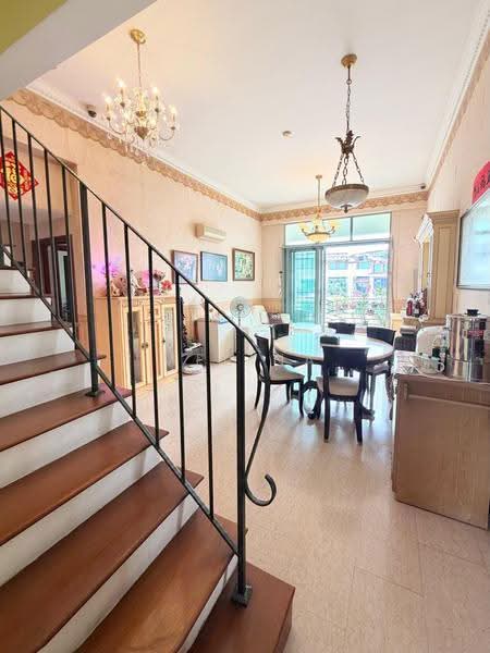 Sunhaven, 781 Upper Changi Road East, Bedok / Upper East Coast, 3 Bedrooms, 2,099 sqft, Condominium For Sale, by Melina Yap, 500258321 - Living Room - PropertyGuru.com.sg