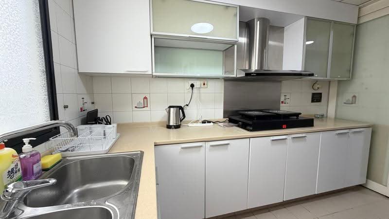 Central Green, 1 Jalan Membina, Alexandra / Commonwealth, Room Rental, 120 sqft, Condominium For Rent, by Mario Ong Jun Zhi, 500258328 - Kitchen - PropertyGuru.com.sg