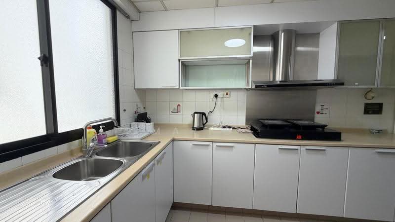 Central Green, 1 Jalan Membina, Alexandra / Commonwealth, Room Rental, 120 sqft, Condominium For Rent, by Mario Ong Jun Zhi, 500258328 - Kitchen - PropertyGuru.com.sg