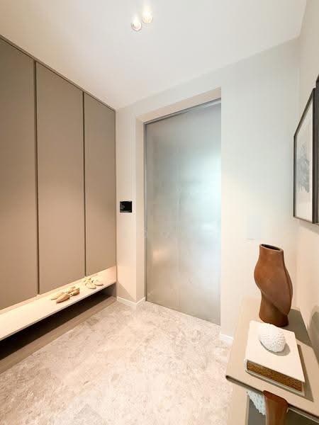 Amber House, 30 Amber Gardens, East Coast / Marine Parade, 4 Bedrooms, 1,744 sqft, Apartment For Sale, by Soon Wei Jie, 500258335 - Entrance - PropertyGuru.com.sg